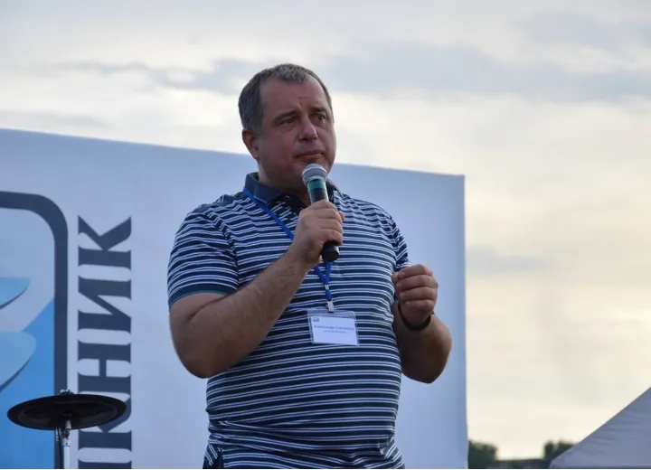 Александр Витальевич Сергиенко на сцене фестиваля