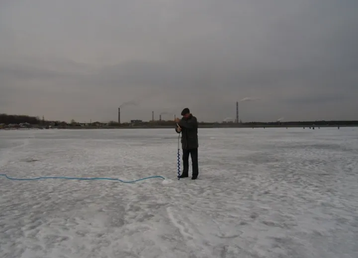Матырское водохранилище. Март 2010г. Подледное вселение.