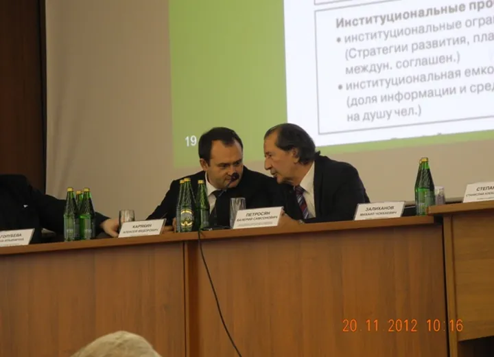 Карякин Алексей Федорович, Петросян Валерий Самсонович